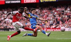 半岛体育官网入口-阿森纳客场战平利兹联，艰难拿到1分