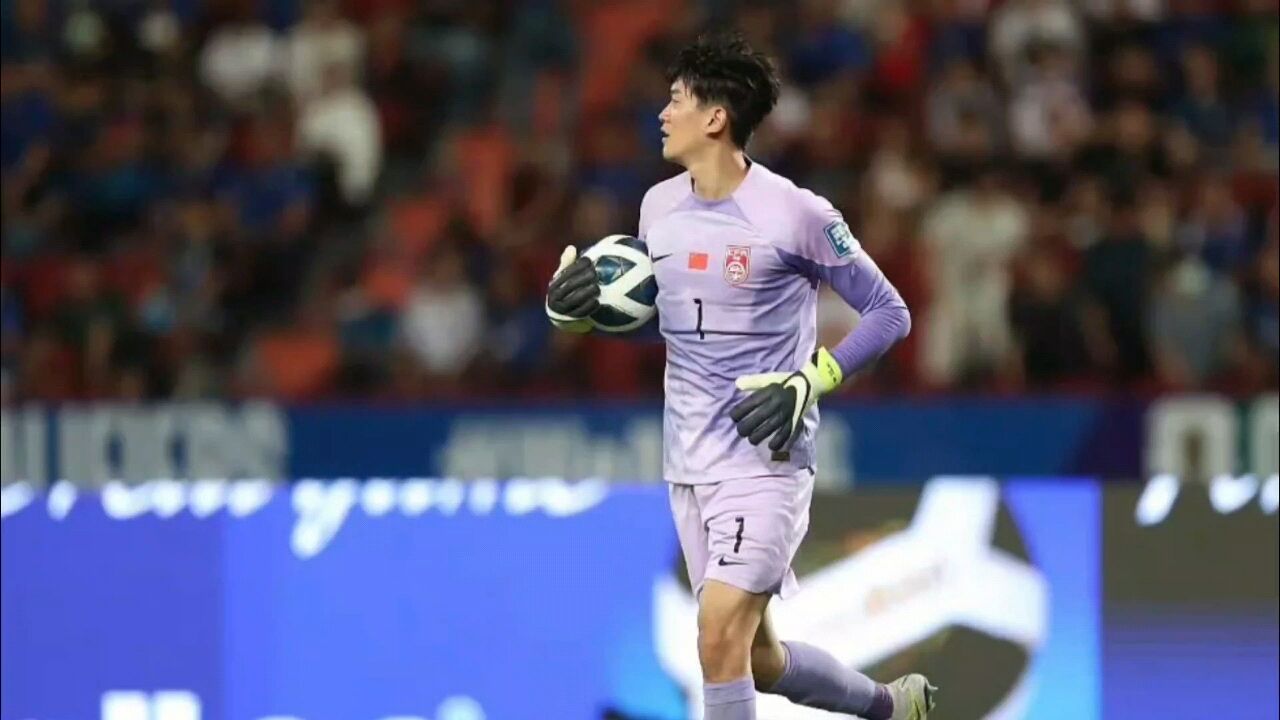 包含门将神勇扑救，助球队保持不败的词条