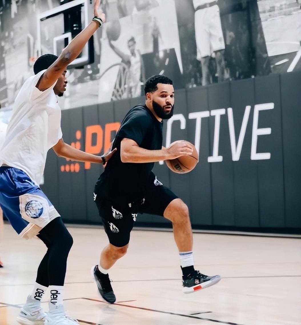 火箭队主控连续多场比赛表现稳定