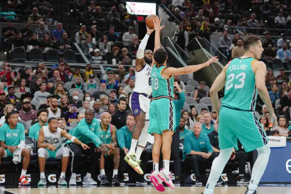 关于步行者主控遭遇交易流言，未来去向成疑的信息