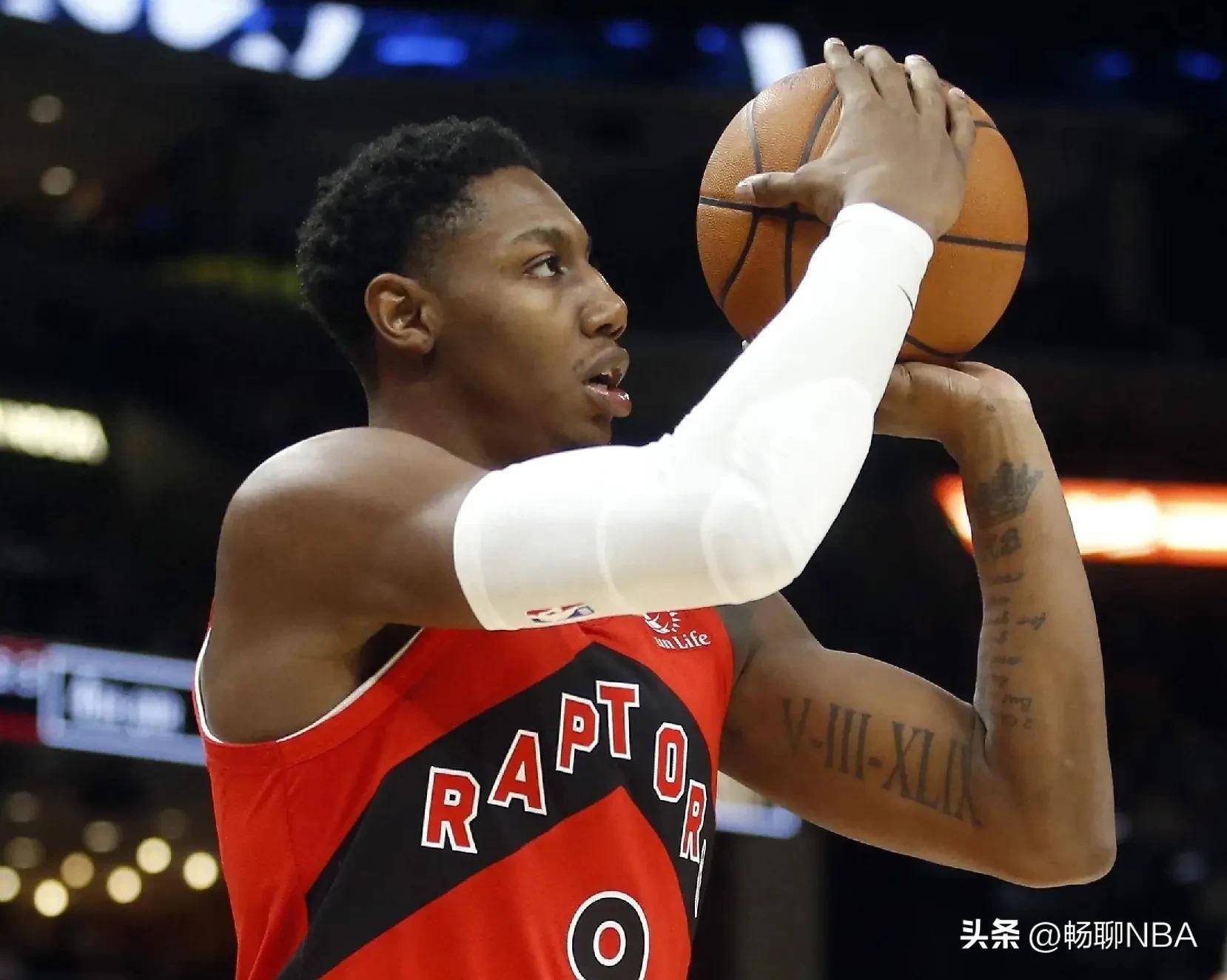 包含猛龙球员受伤消息传出，球迷心疼祈祷的词条