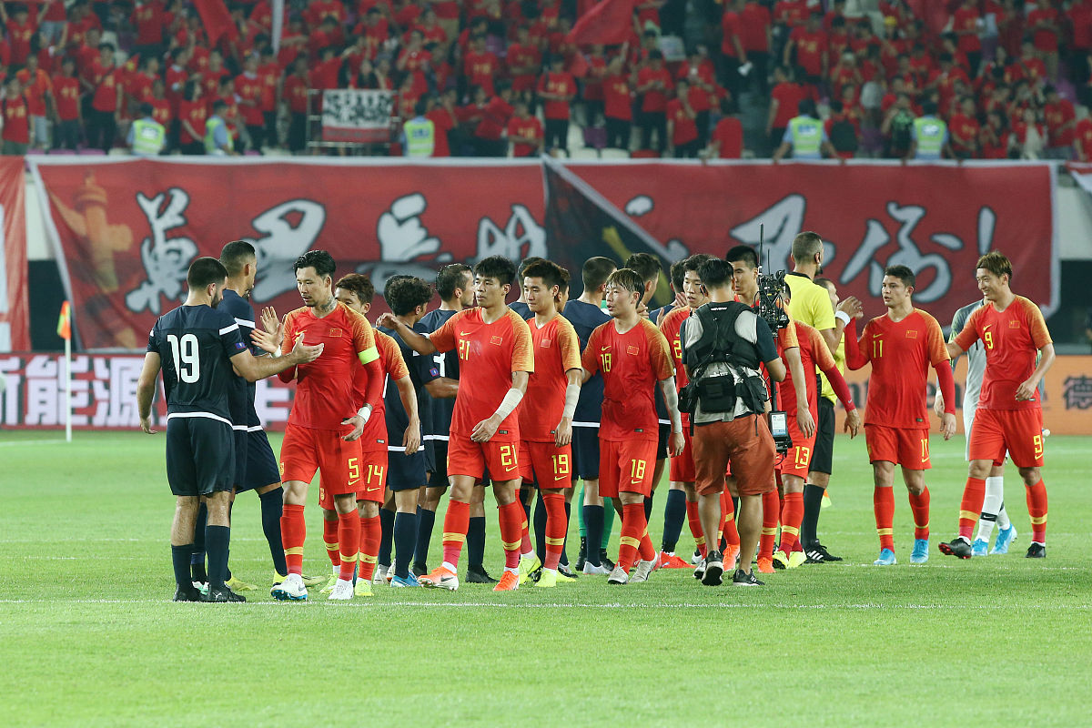 包含激烈战役，国际足坛热血搏击的词条