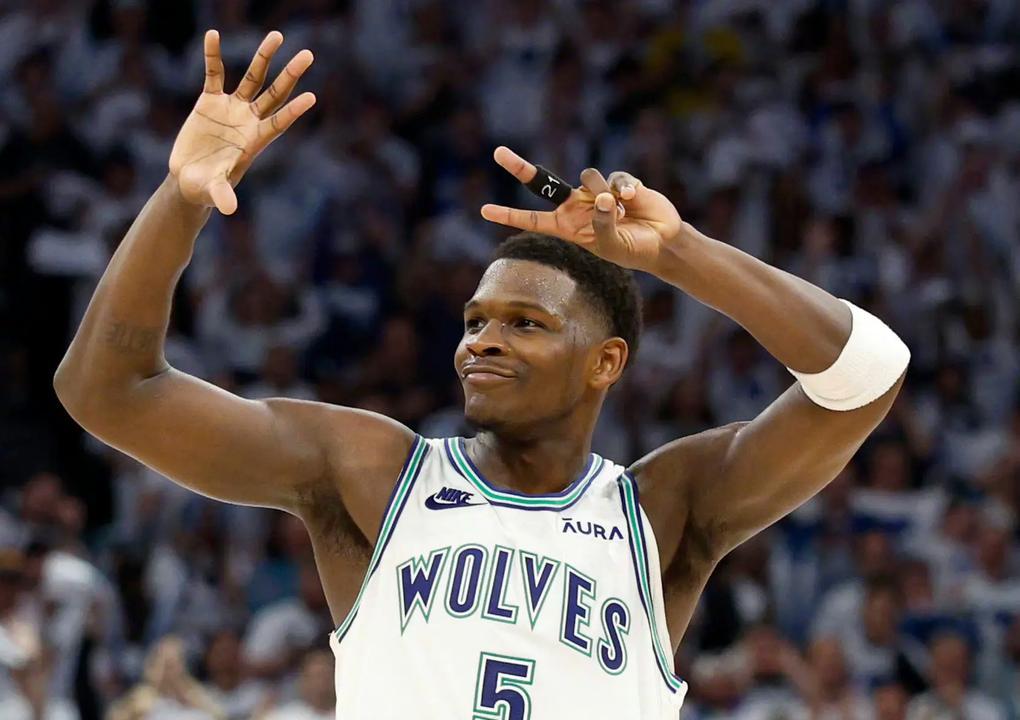 关于公牛主场击败森林狼,拉文22分抢眼的信息 关于公牛主场击败森林狼,拉文22分抢眼的信息