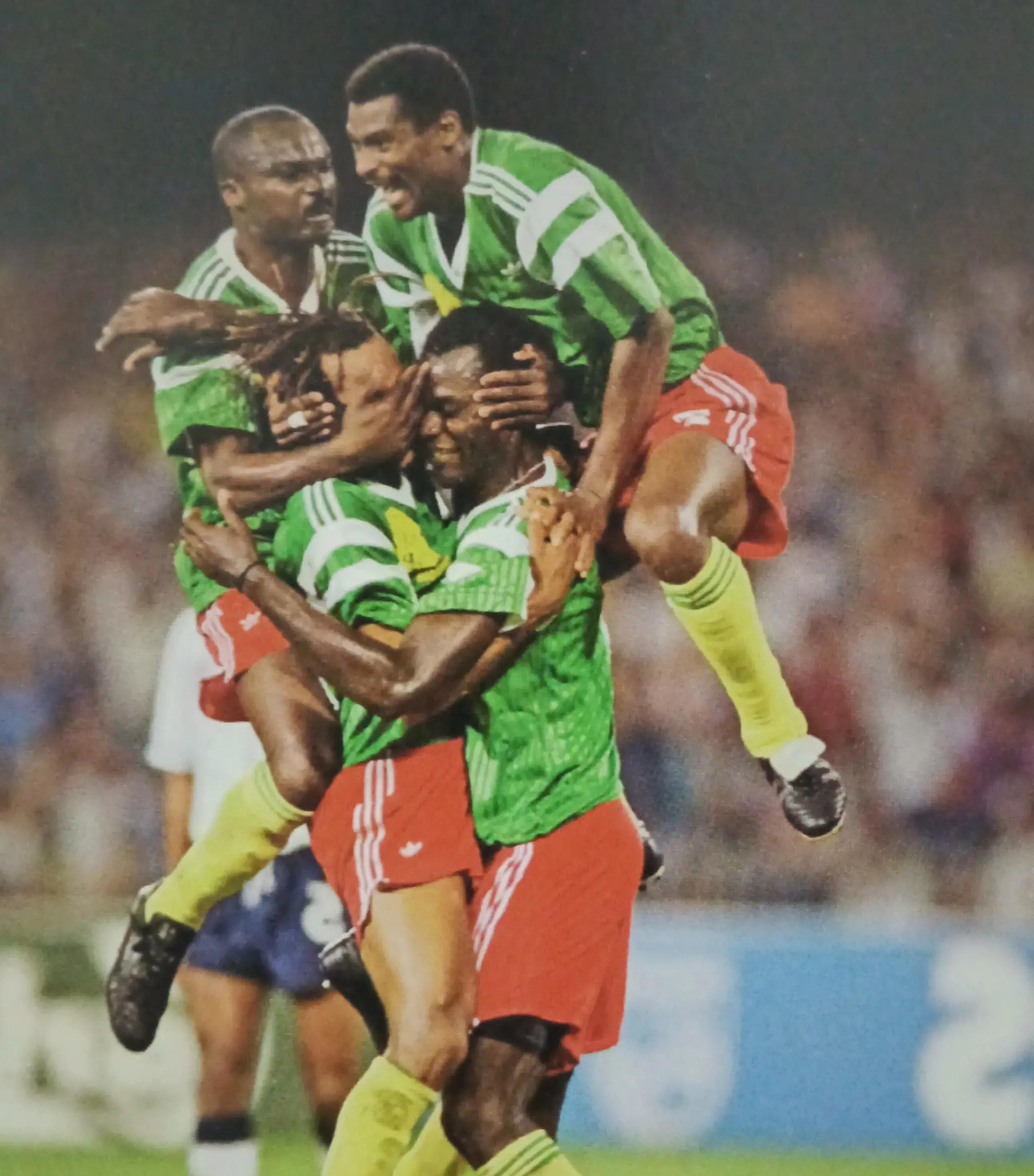 足球比赛胜负悬念重重，球队实力较量